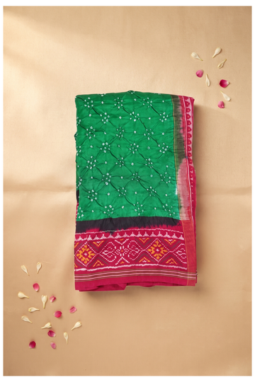 Elegant Green Silk Bandhani Saree With Contrast Pink Patola Border