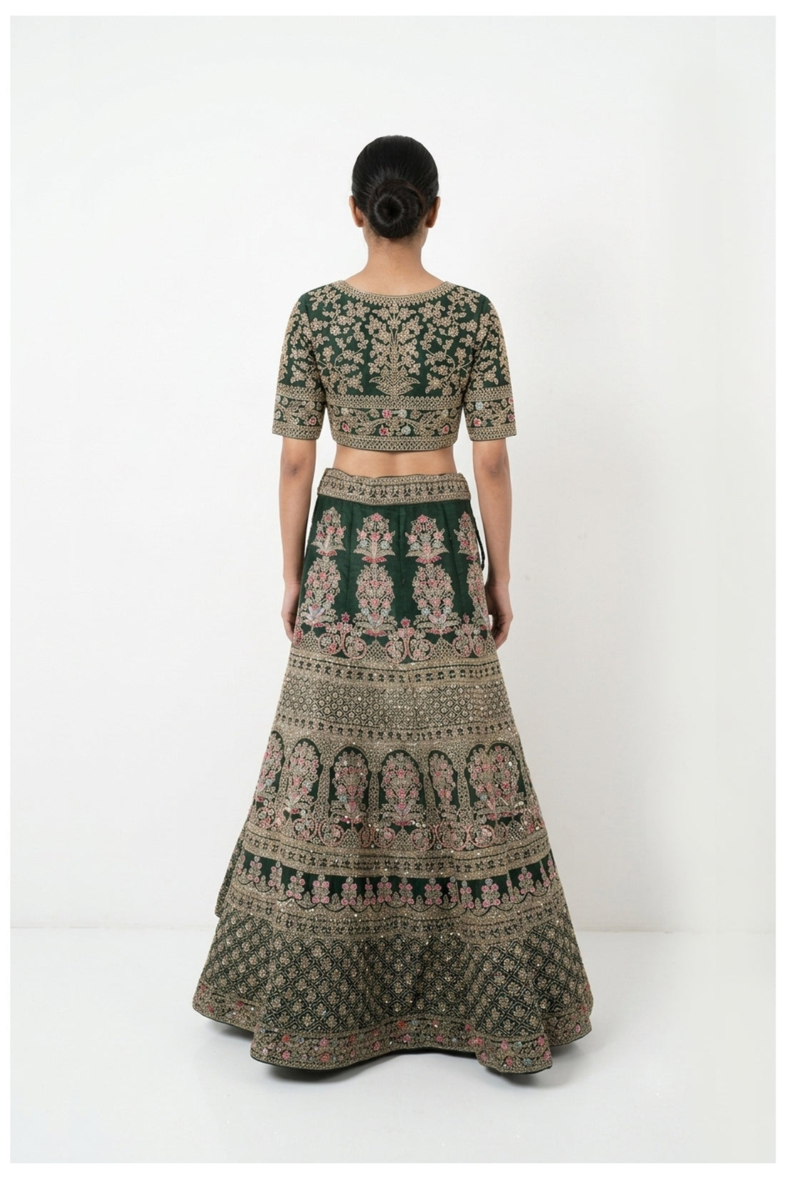 Emerald Green Embroidered Bridal Lehenga Choli With Net Dupatta