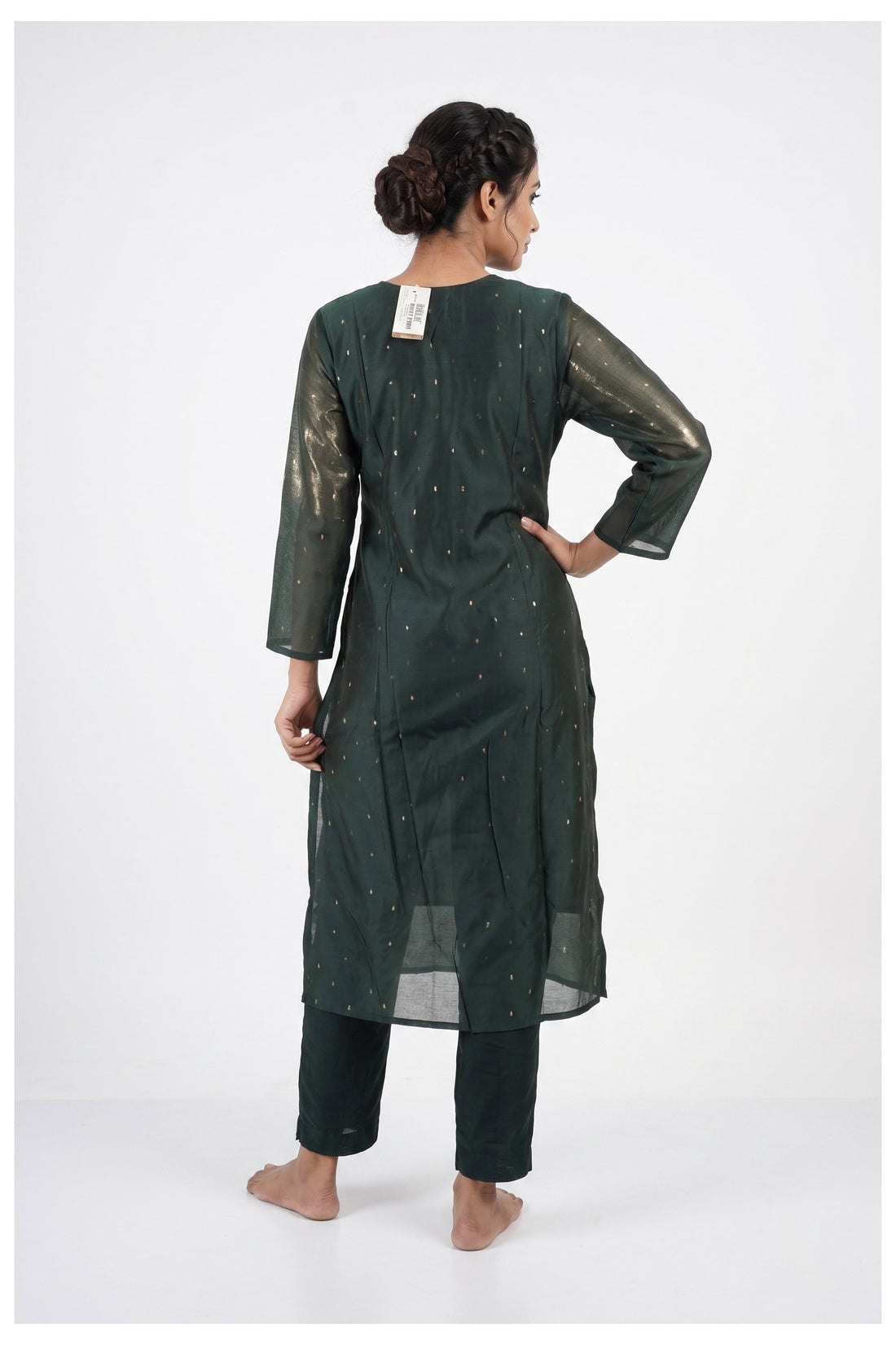 Emerald Green Embroidered Kurta Pant Set With Organza Dupatta