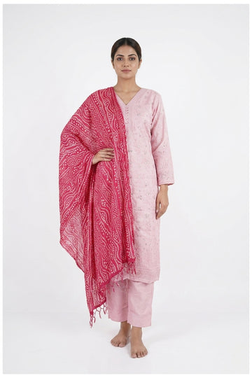 Blush Pink Embroidered Kurta Pant Set With Bandhani Dupatta