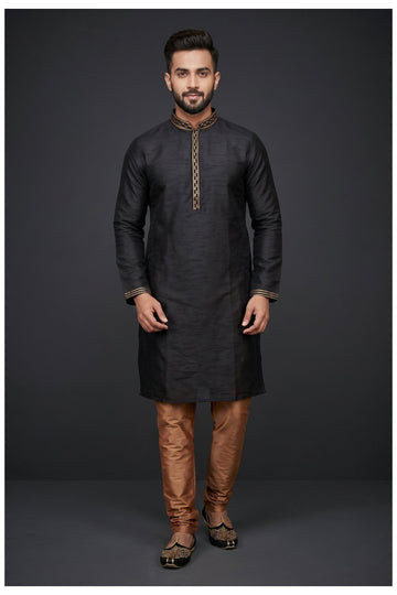 Black Men'S Ethnic Kurta With Decorative Collar