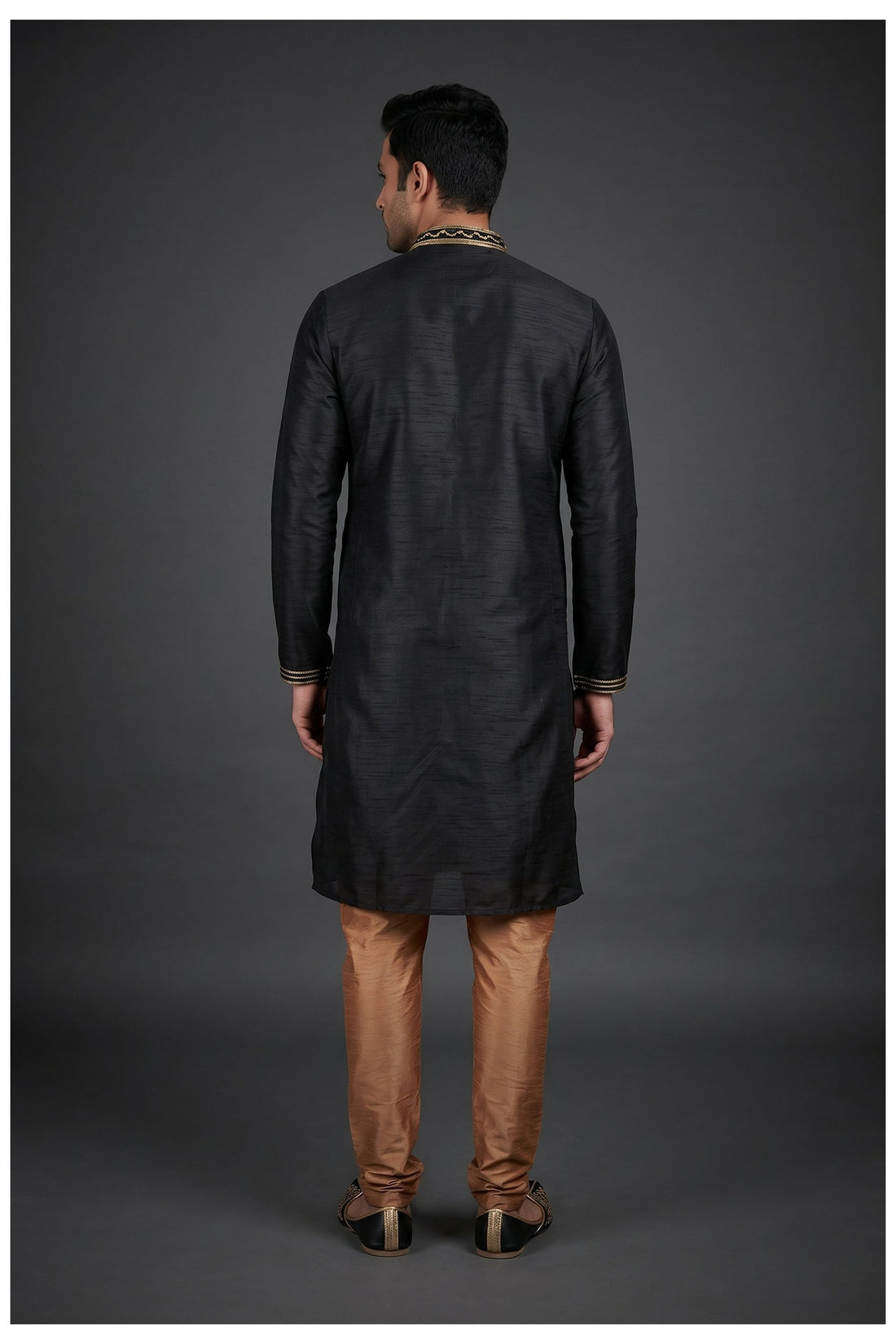 Black Men'S Ethnic Kurta With Decorative Collar