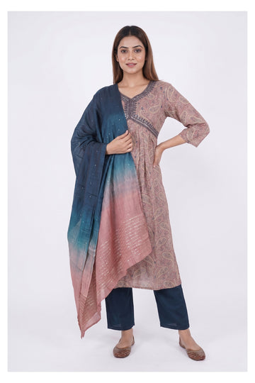 Paisley Print Kurta Set With Ombre Dupatta