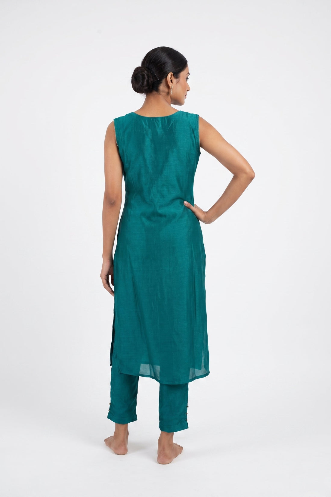 Royal Teal Embroidered Kurta Set With Dupatta