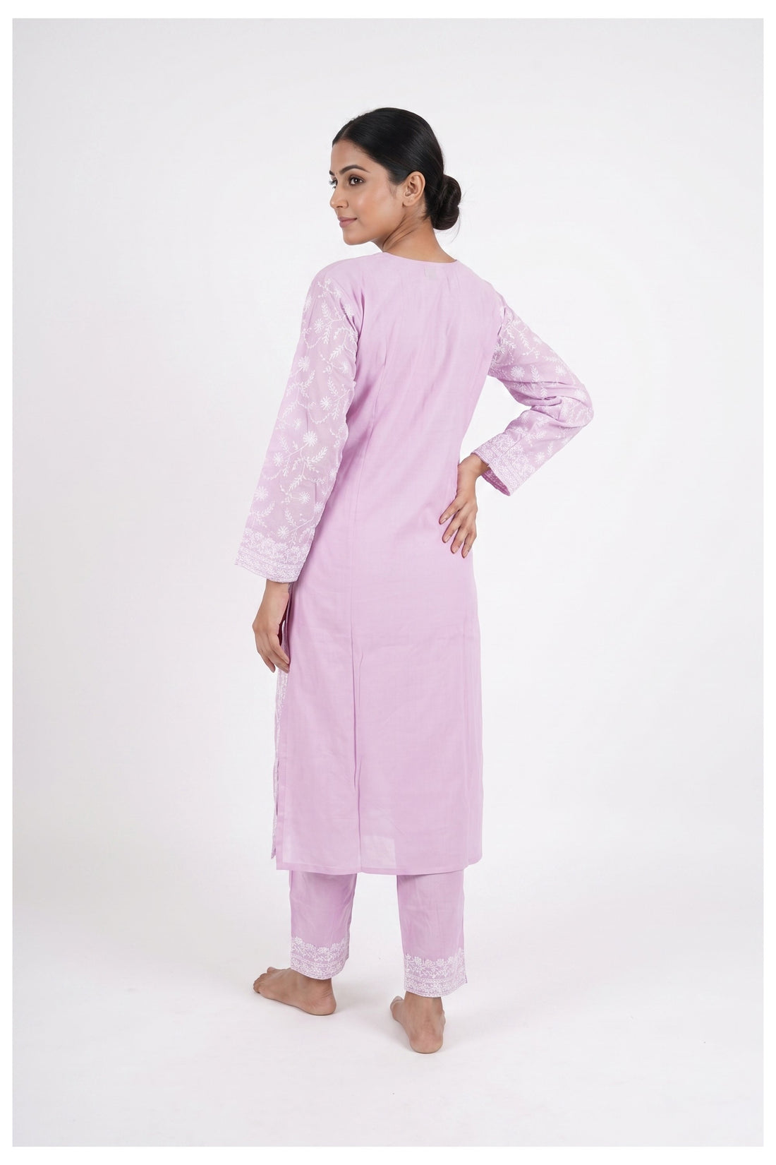 Lavender Embroidered Kurta Pant Set With Dupatta