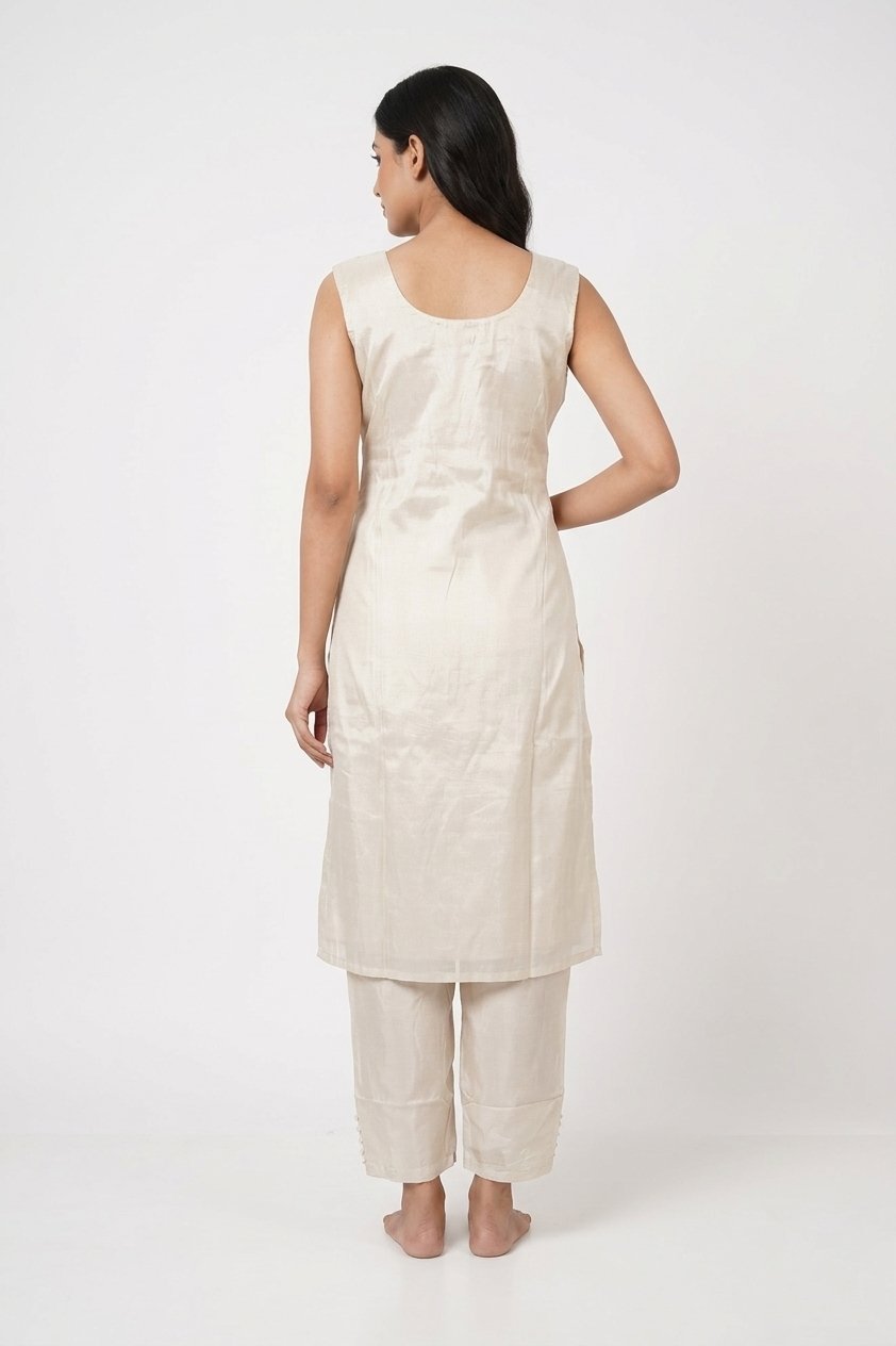Ivory Embroidered Straight Kurta Pant Set With Dupatta