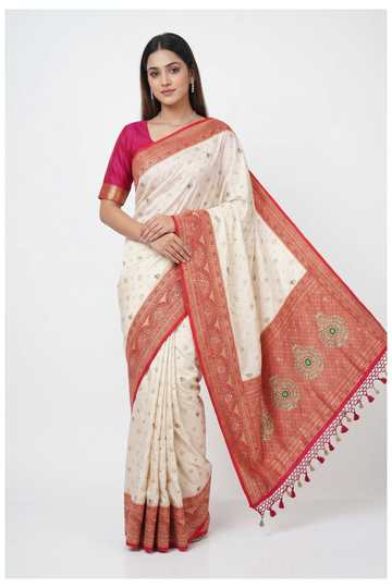 Glossy Ivory Banarasi Silk Saree With Weaving