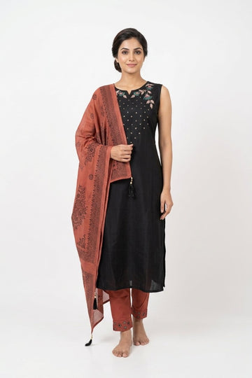 Black Embroidered Kurta Set With Rust Printed Dupatta
