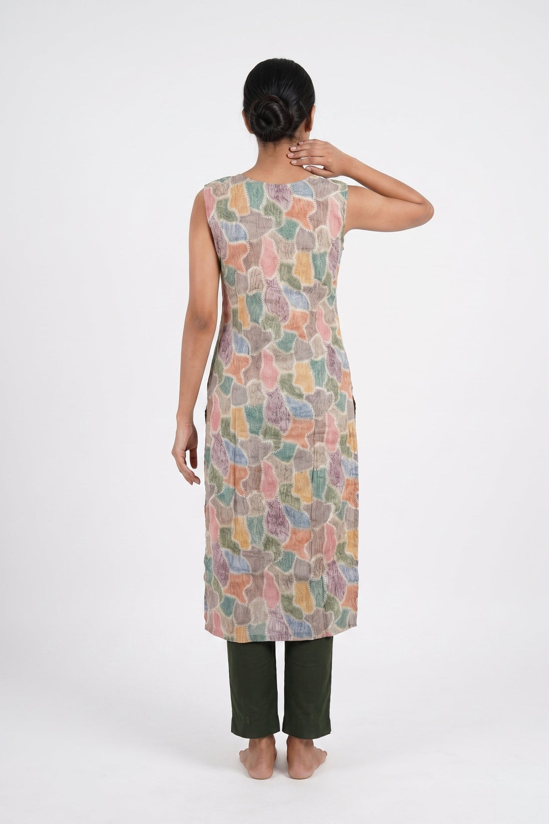 Pastel Mosaic Kurta Set With Embroidered Organza Dupatta