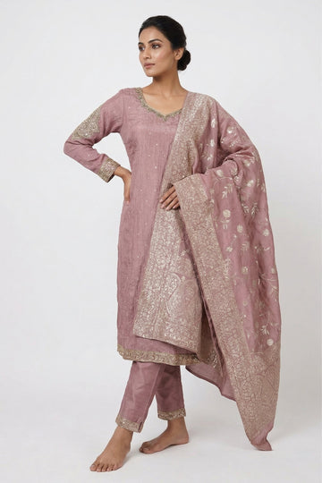 Mauve Rose Zari Embroidered Kurta Pant Set With Banarasi Dupatta