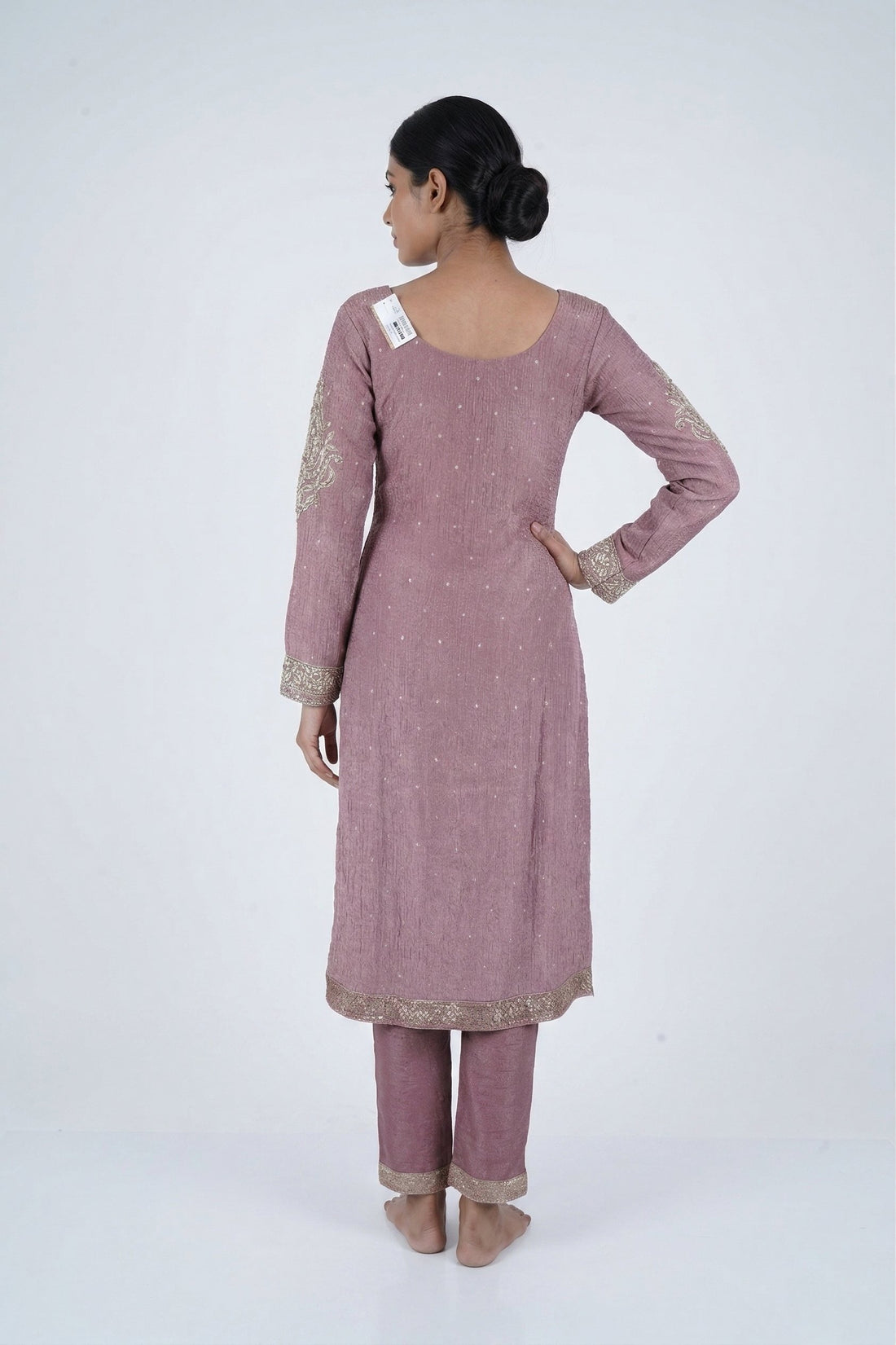 Mauve Rose Zari Embroidered Kurta Pant Set With Banarasi Dupatta