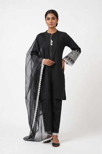 Black Elegance Embroidered Kurta Pant Set With Sheer Dupatta