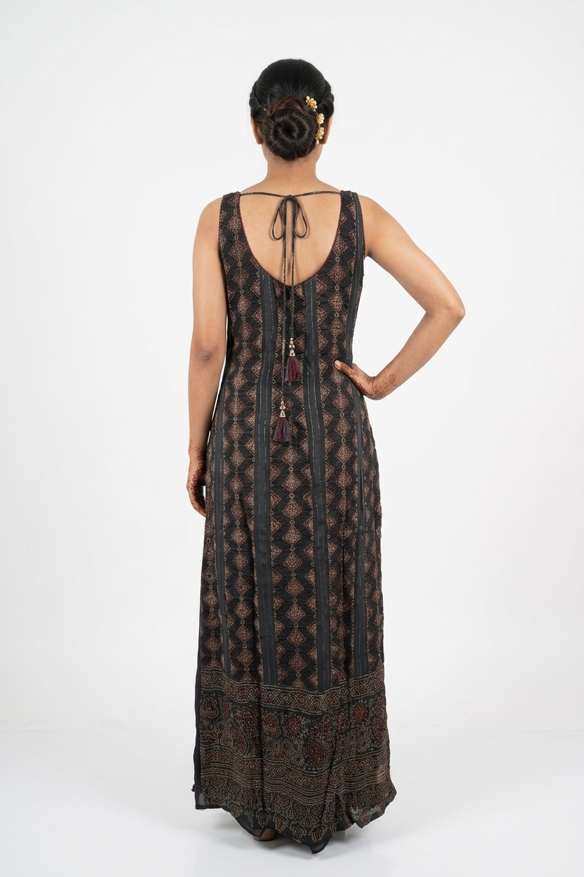 Steel Blue Embroidered Kurta Set With Maroon Dupatta