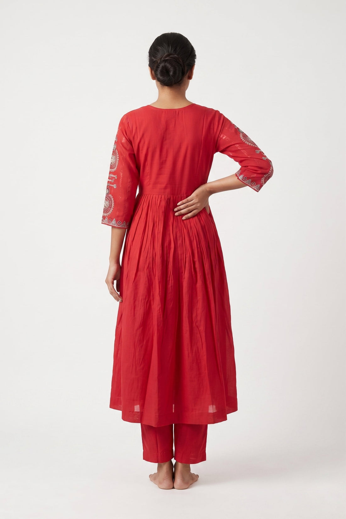 Crimson Red Embroidered Kurta Pant Set With Floral Dupatta