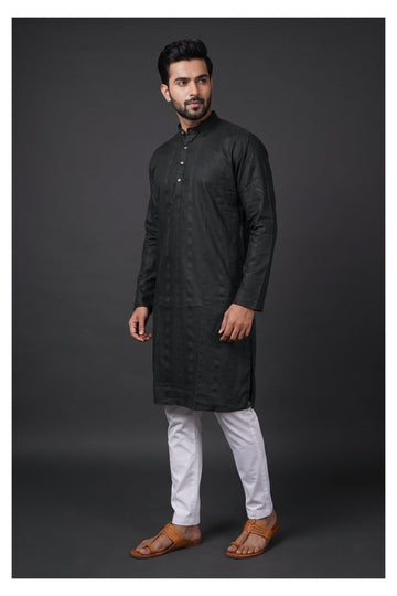 Classic Noir Straight Men’S Kurta