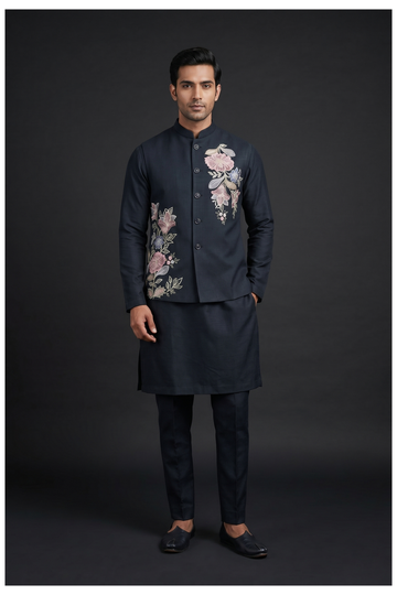 Men'S Embroidered Kurta Set With Koti