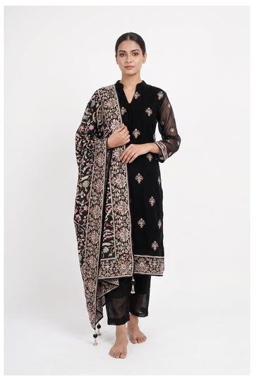 Black Kashmiri Embroidered Kurta Pant Set With Dupatta
