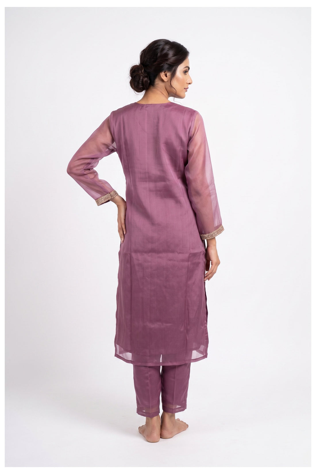 Mauve Embroidered Kurta Pant Set With Dupatta