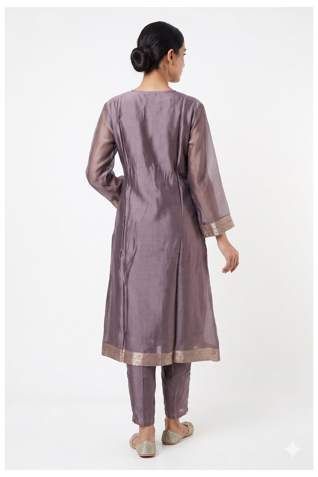 Lavender Brocade Kurta Pant Set With Dupatta