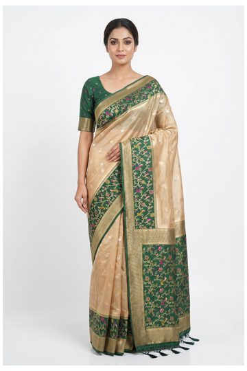 Emerald Green Banarasi Silk Saree With Floral Weaving Pallu