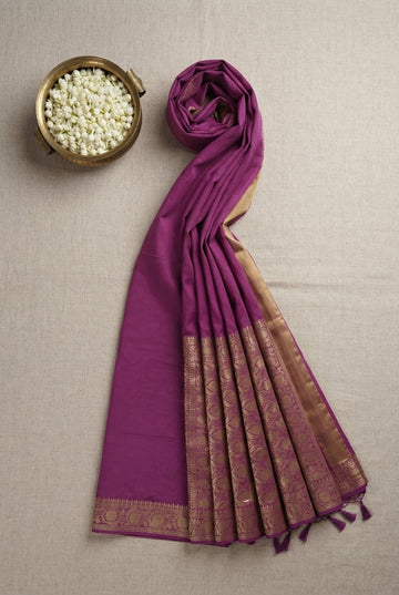 Elegant Magenta Banarasi Silk Saree With Rich Gold Zari Border And Booti Work