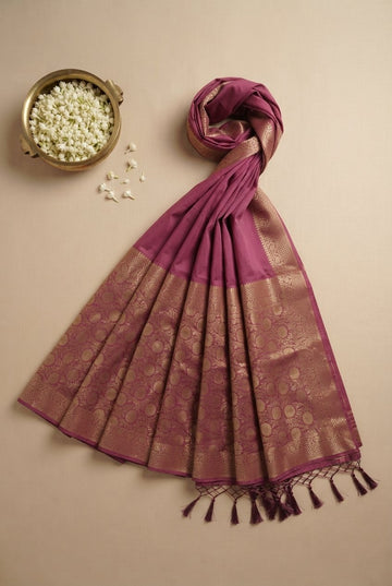 Elegant Mauve Pink Silk Blend Saree With Rich Golden Zari Pallu