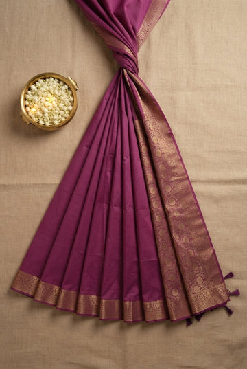 Elegant Mauve Banarasi Silk Saree With Intricate Gold Zari Weaving