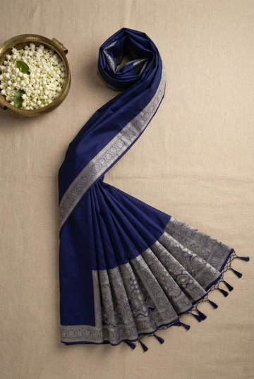 Elegant Royal Blue Silk Blend Saree With Silver Zari Border And Paisley Pallu