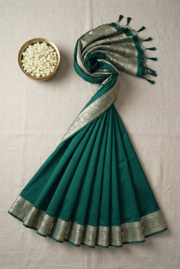 Elegant Emerald Green Handwoven Chanderi Cotton Silk Saree With Antique Zari Border