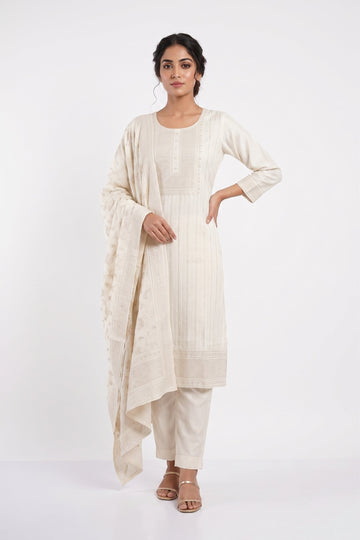 Ivory Elegance Handcrafted Kurta Set With Dupatta