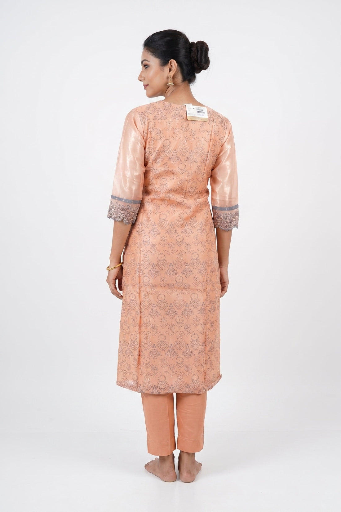 Peach Blossom Straight Kurta Set With Grey Dupatta