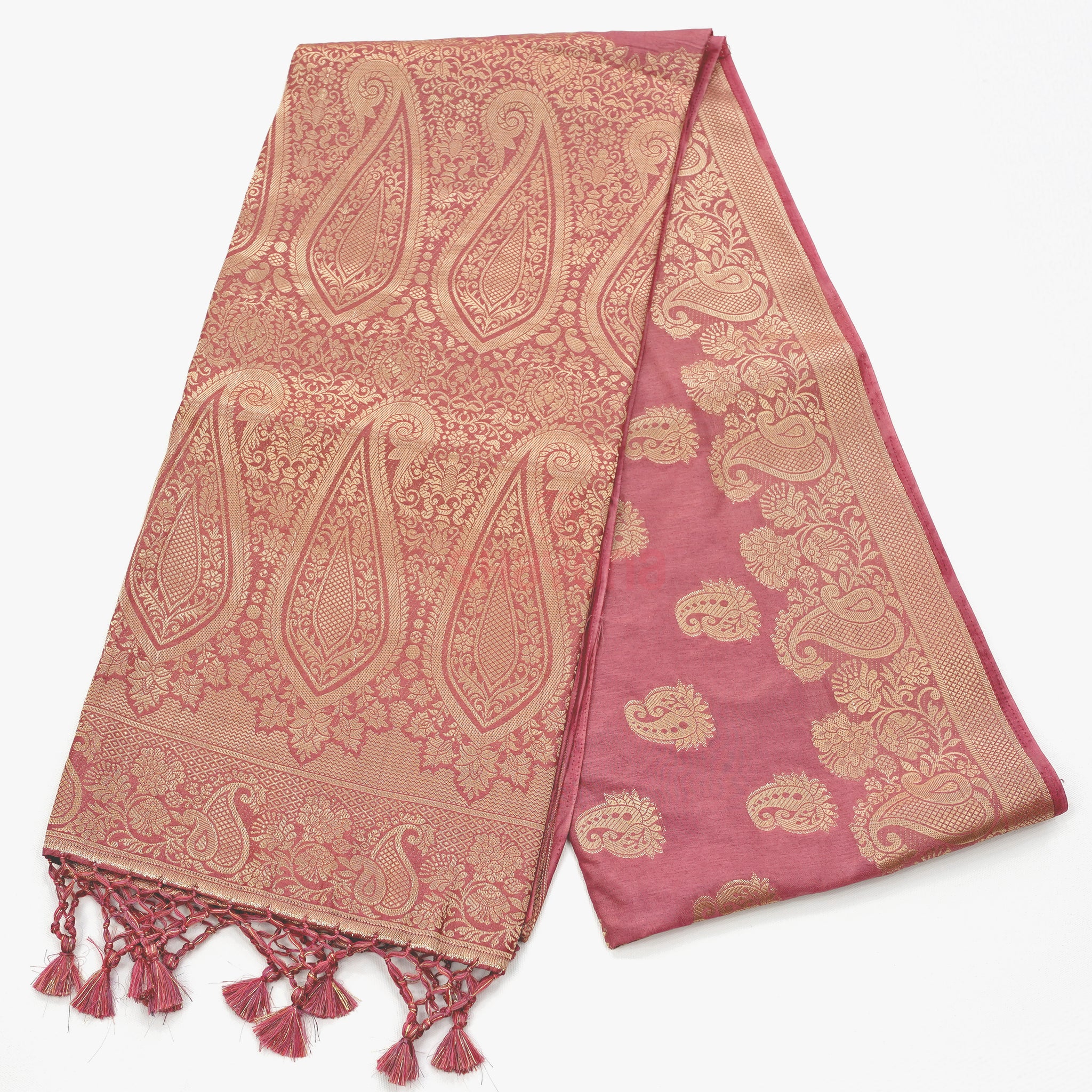 Medium Onion Banarasi Soft Silk Saree – A Delicate Balance of Elegance and Grace