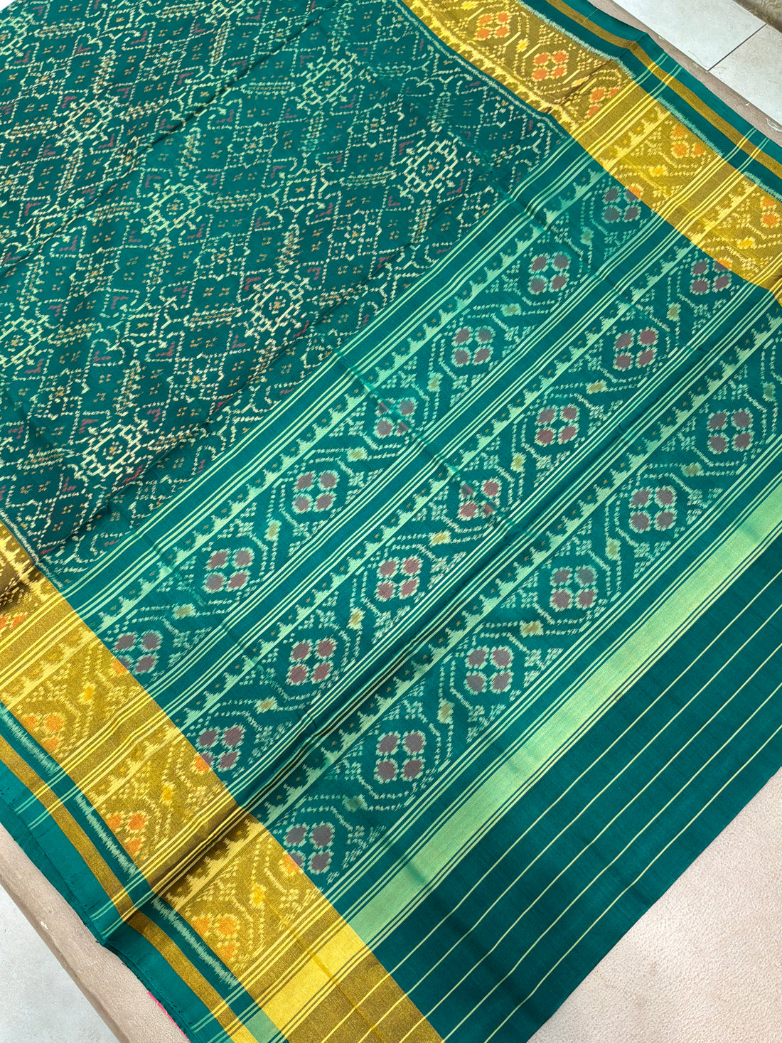 Pure Rajkoti Patan Patola Silk Saree