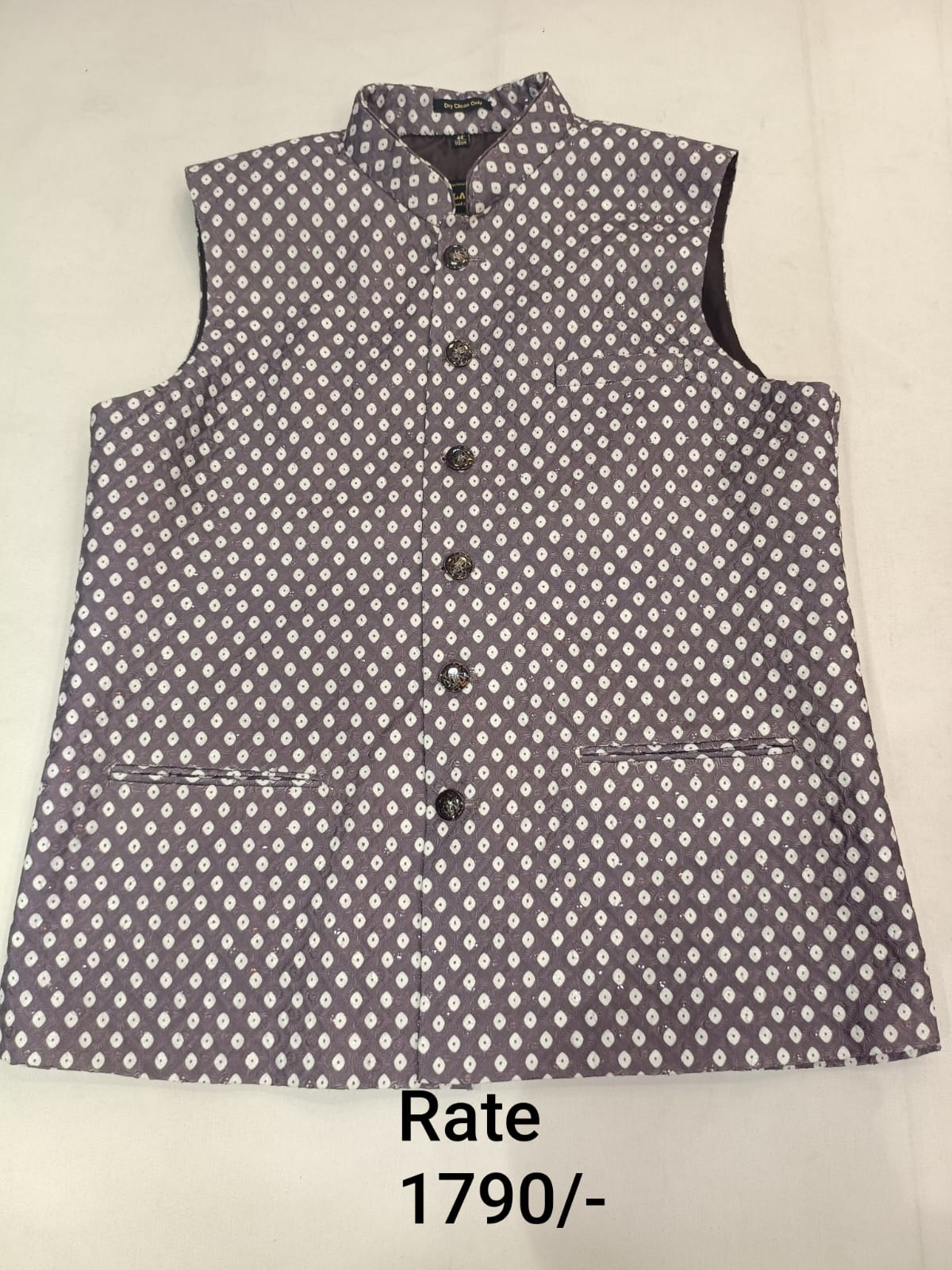 Dark Rosy Gray Brocade Silk Men's Koti with All-Over Bandhani Print & Stand-Up Collar