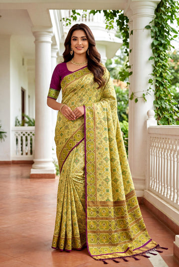 Pastel Pistachio Green Patola Art Silk Saree With Floral All Over Jaal And Heritage Woven Border